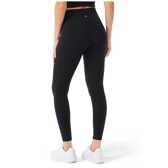 Sofia Vergara Leggings - Picture 3 of 3